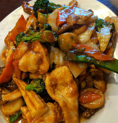 Three Delight with Garlic Sauce